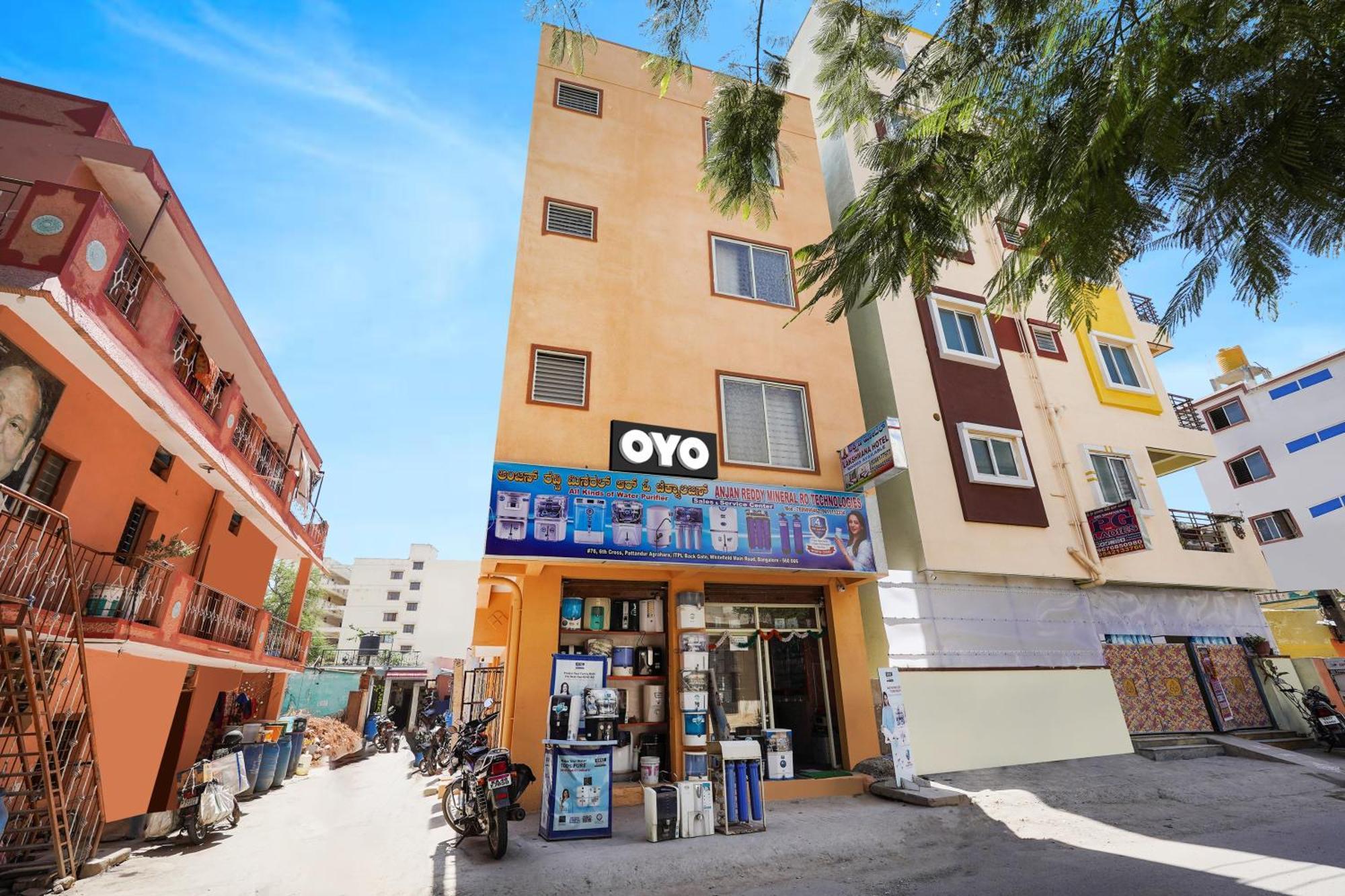 Oyo Flagship Lakshmana Hotel Bangalore Exterior photo